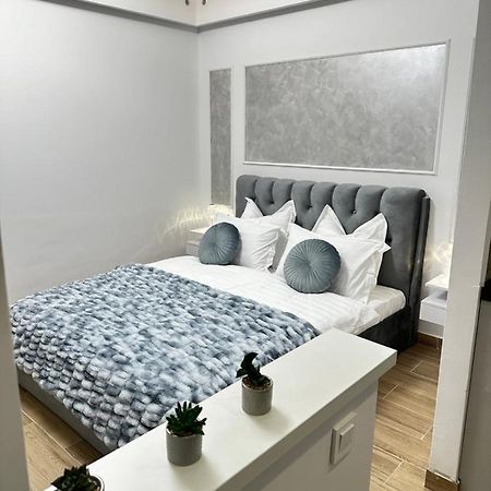 Luxury Studio 7 Roşu Exterior foto